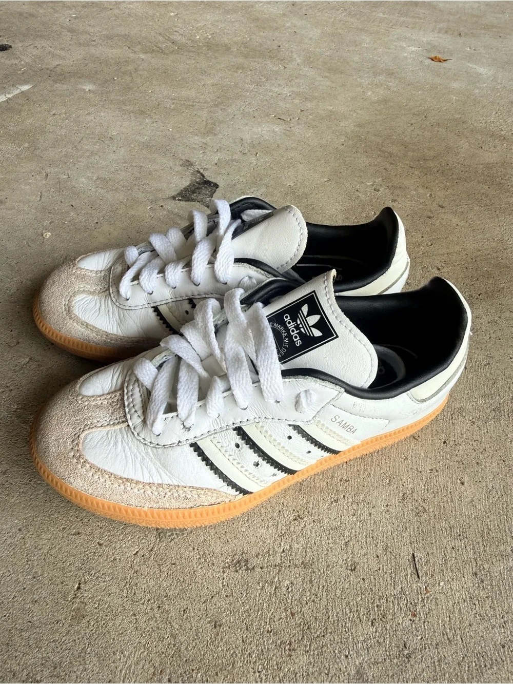 adidas Kids White & Black Classic Sneakers with Gum Sole